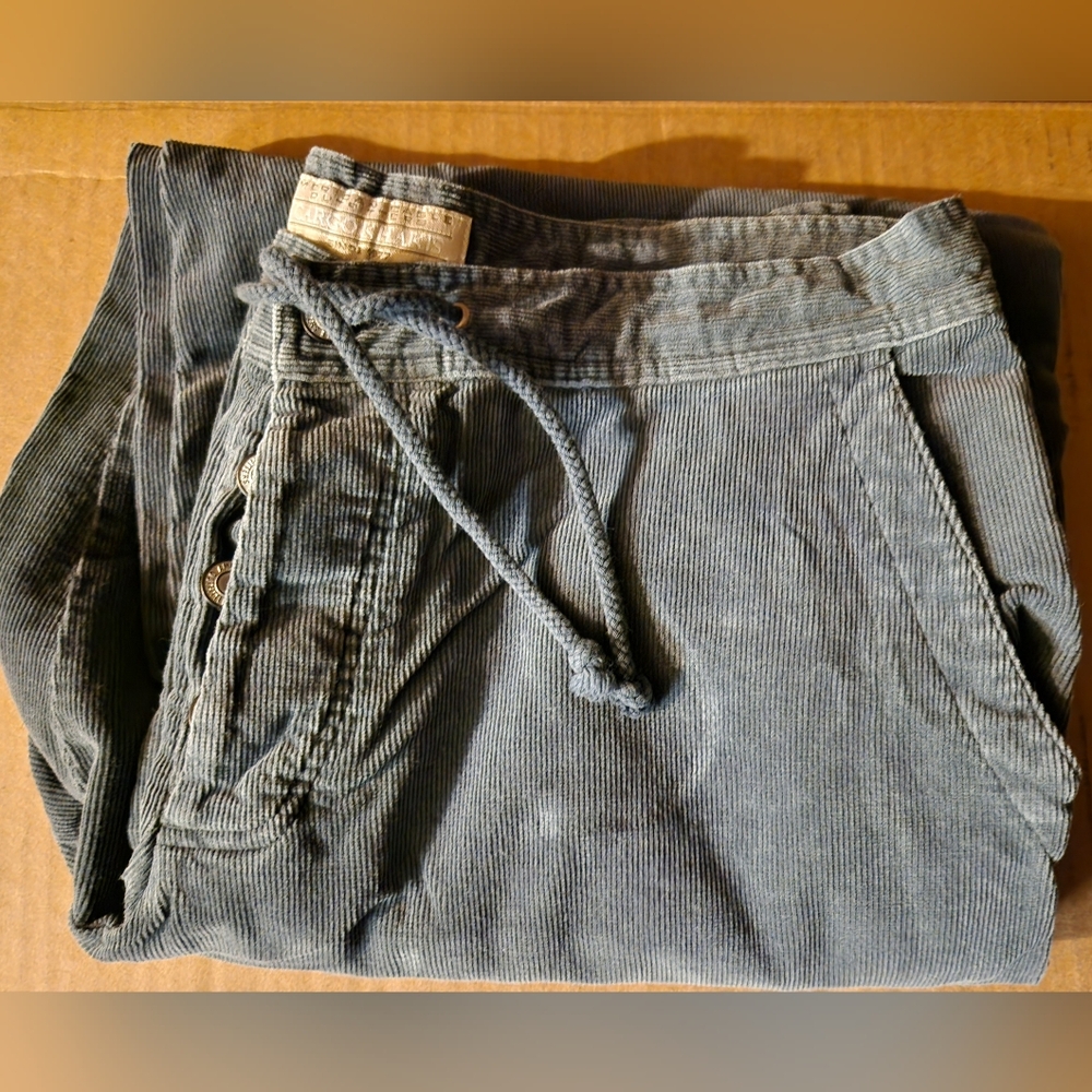 American Eagle Outfitters Gray Flare & Wide Leg Jeans